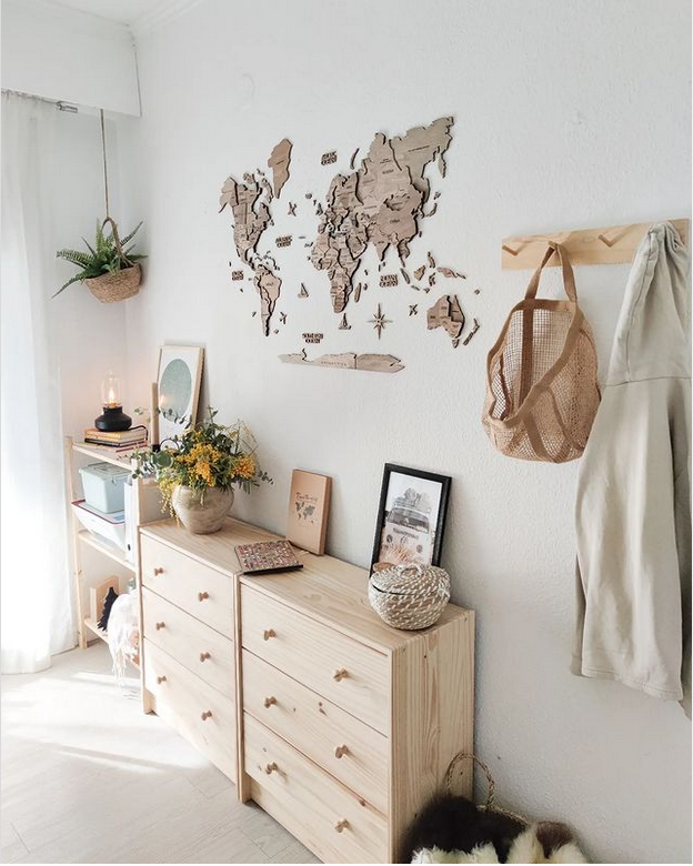 3D Wooden World Map in Terra Color in an Entryway